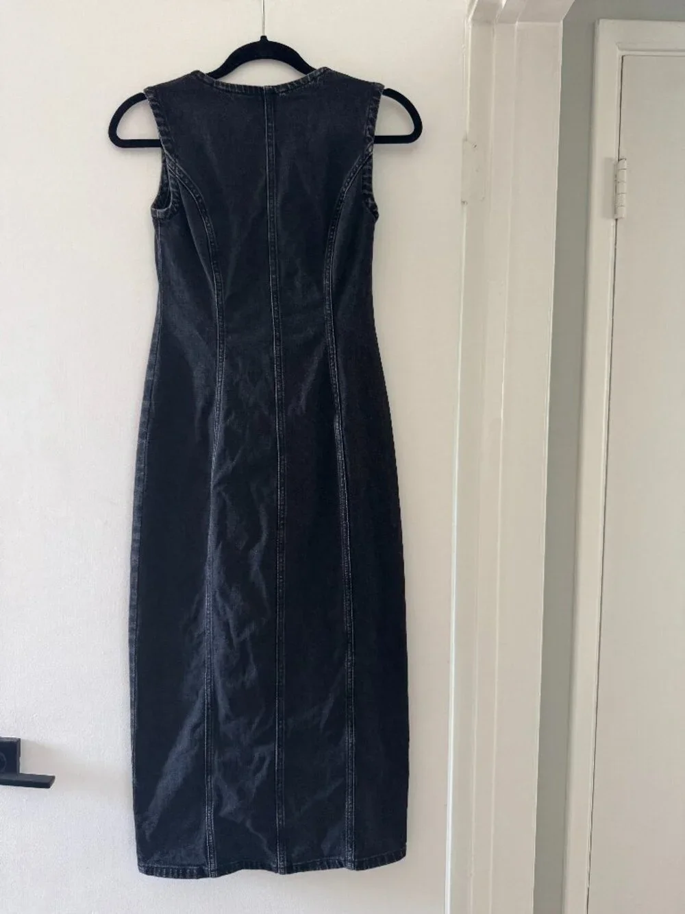 Abercrombie Mara Vest Midi Dress - Picture 2 of 3